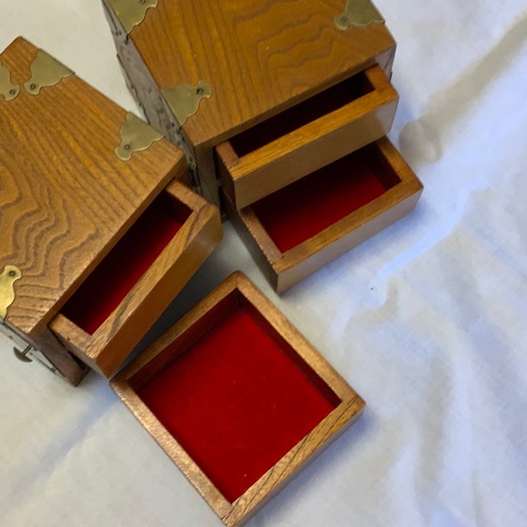 Korean Wood and Brass Jewelry Box with 4 Square Velveteen Lined Drawers - Picture 7 of 10